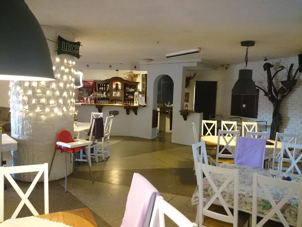 Hotel & Restauracja Kormoran 오지시 외부 사진
